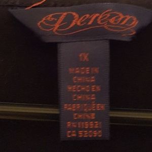 Black and Gold Tshirt. By Dereon.